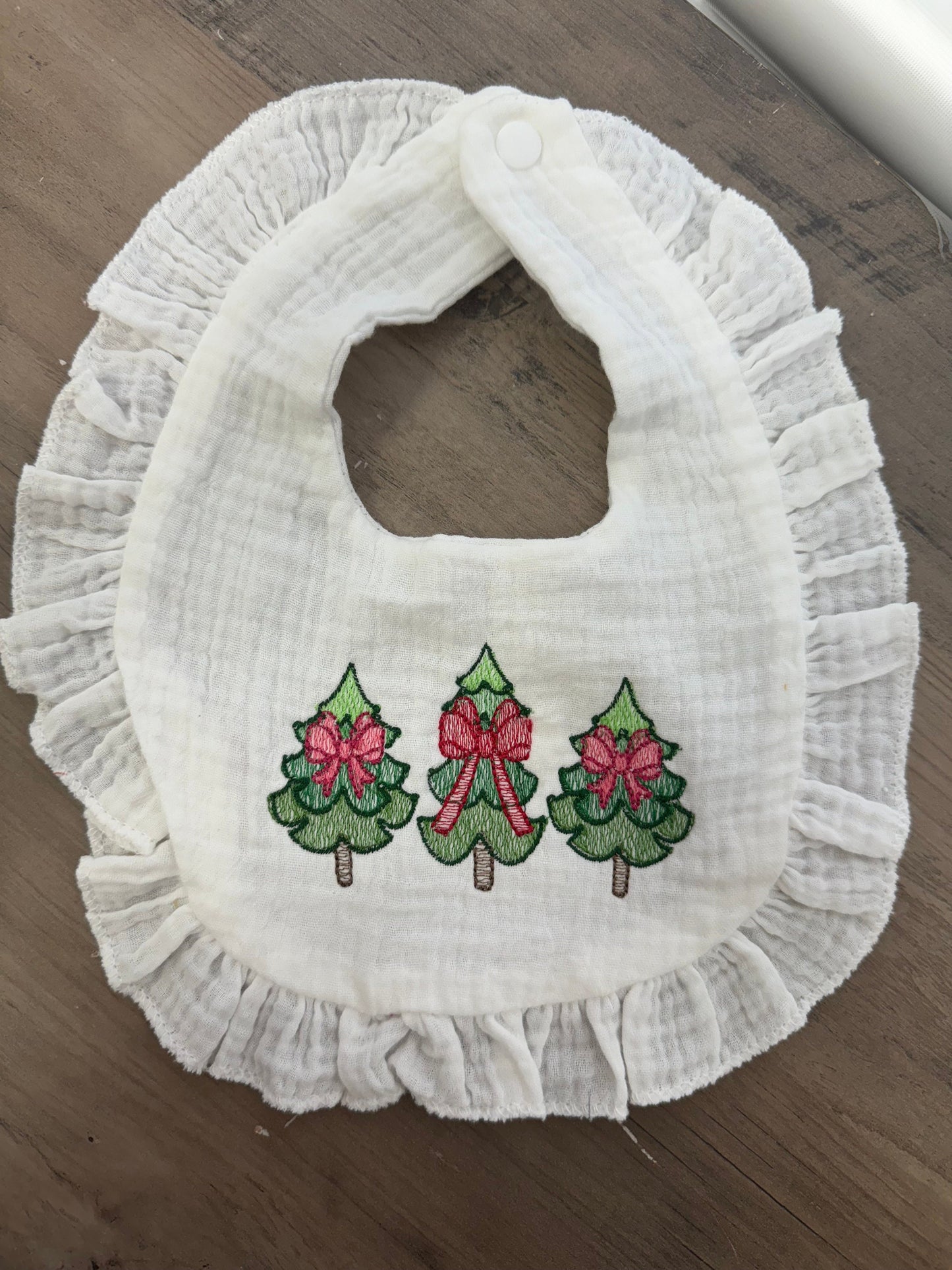 Embroidered Christmas tree Bib || Christmas Bib || Muslin ruffle Bib ||